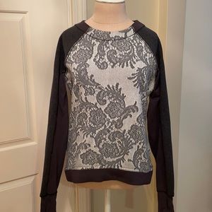 Lululemon Gray Paisley Print Polyester Sweatshirt, 6